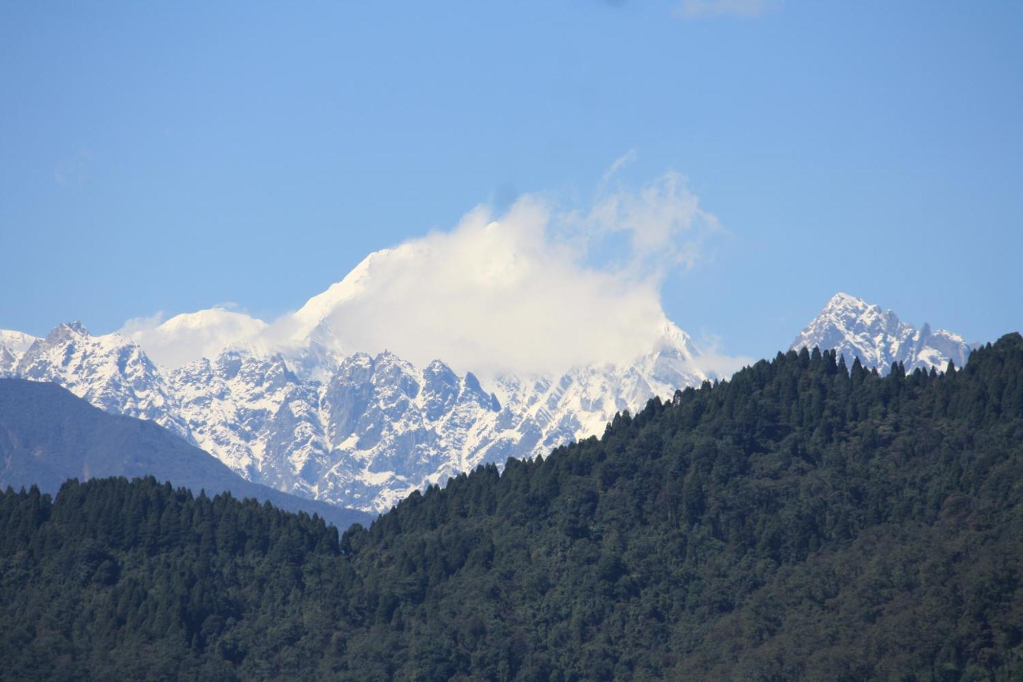 Denzong Regency- Luxury Mountain Retreat Spa & Casino Gangtok Exterior foto