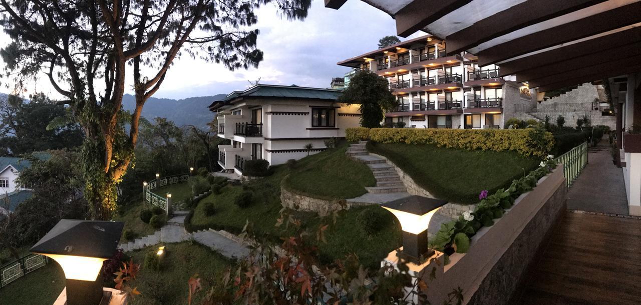 Denzong Regency- Luxury Mountain Retreat Spa & Casino Gangtok Exterior foto