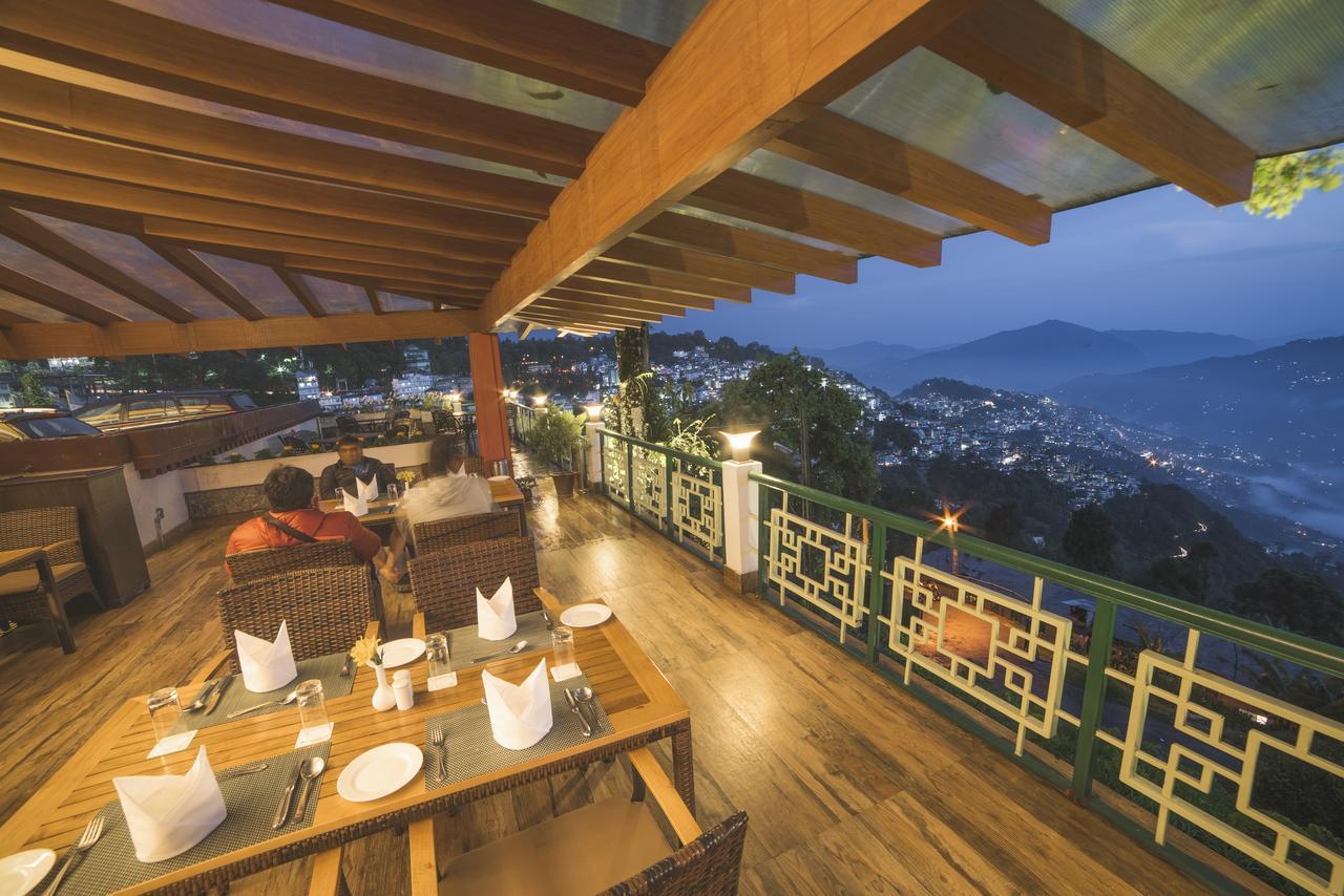 Denzong Regency- Luxury Mountain Retreat Spa & Casino Gangtok Exterior foto